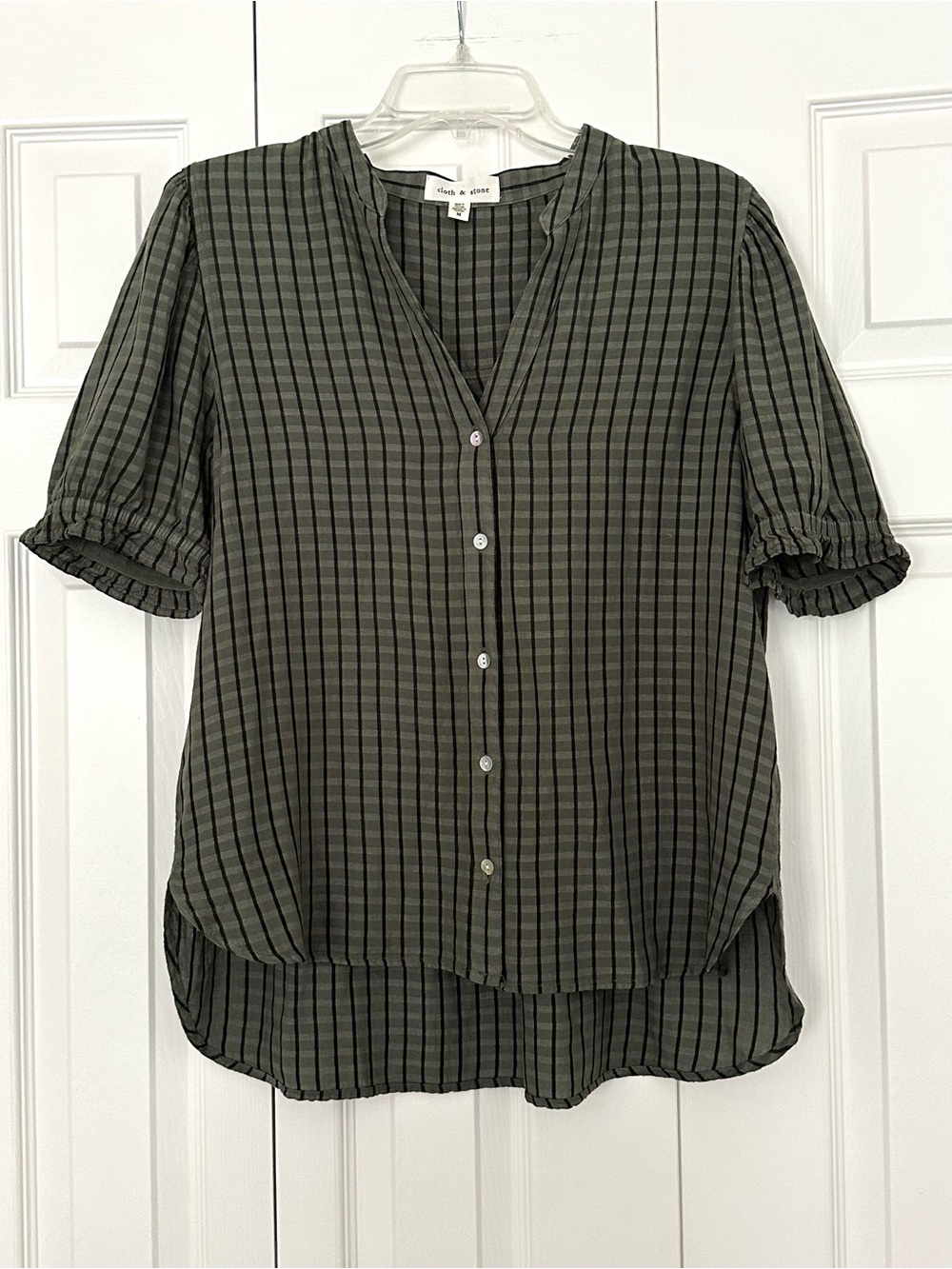 Cloth & Stone Puff-Sleeve Linen Buttondown Top - Picture 5 of 7